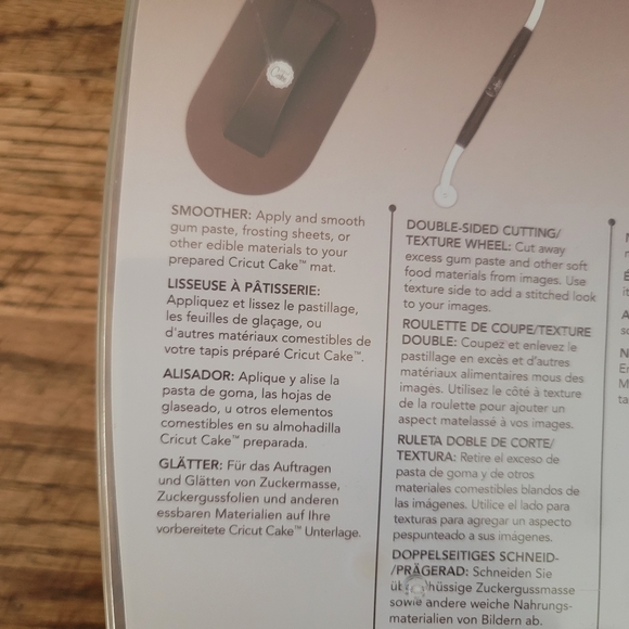 Cricut Cake Tool Kit - Picture 10 of 14